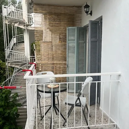 アパート Dimi Peraía